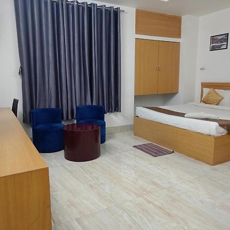 Hotel Mirana กูวาฮาติ ภายนอก รูปภาพ