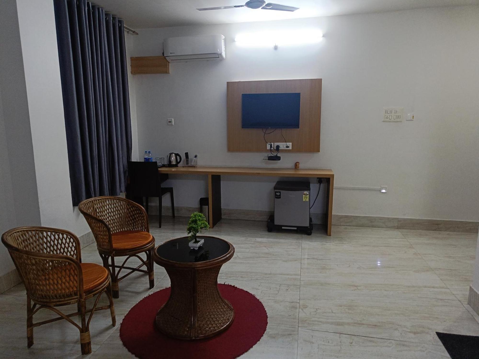 Hotel Mirana กูวาฮาติ ภายนอก รูปภาพ